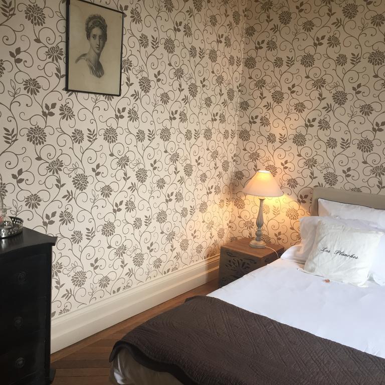 Le Manoir De Benedicte B&B Cahan Екстериор снимка