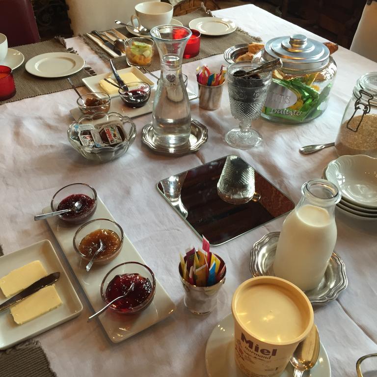Le Manoir De Benedicte B&B Cahan Екстериор снимка