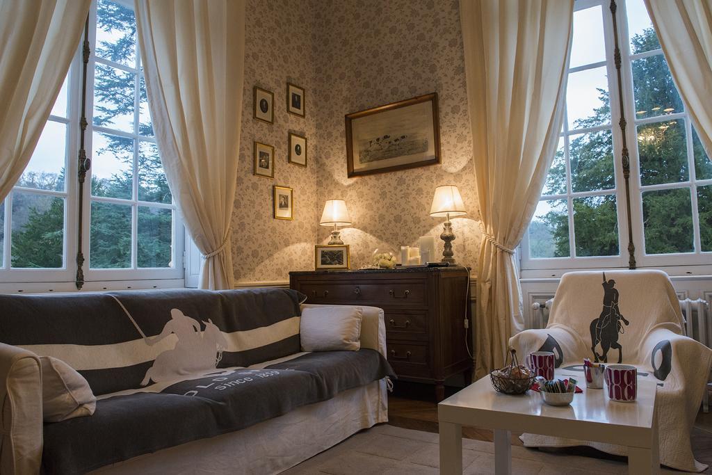 Le Manoir De Benedicte B&B Cahan Екстериор снимка