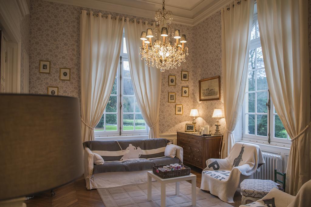 Le Manoir De Benedicte B&B Cahan Екстериор снимка